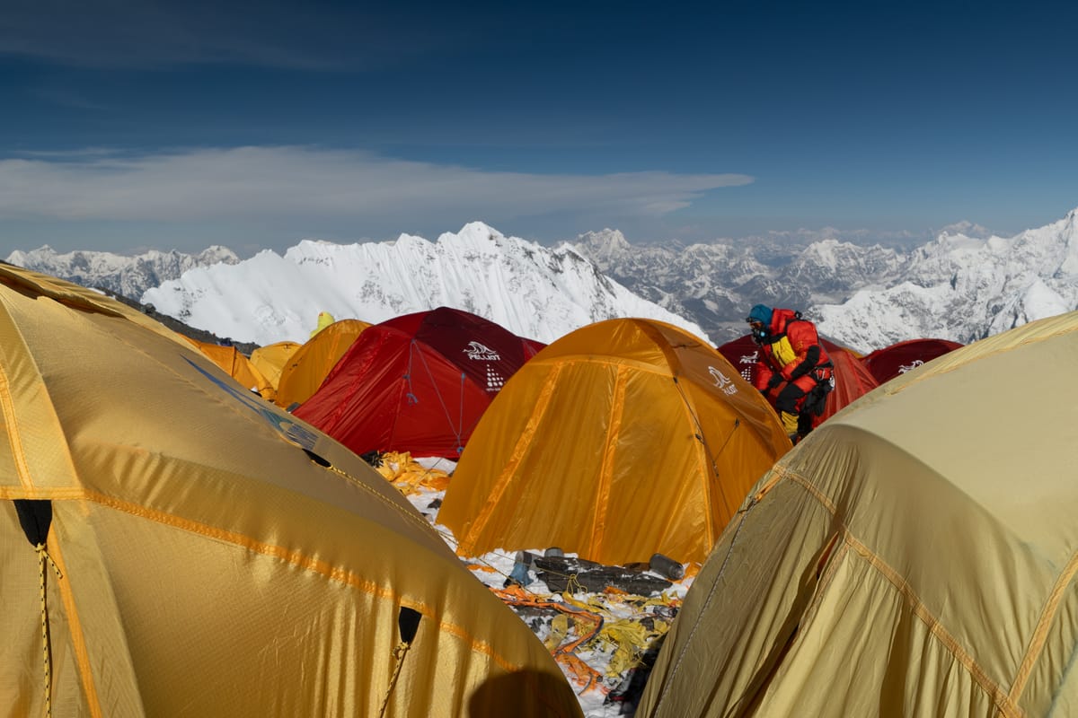 The Everest Death Zone: What Happens to the Human Body Above 8,000 Metres